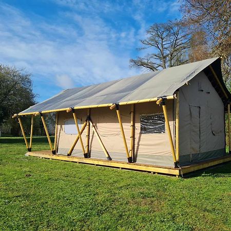 Camping De La Touche Ligueil Ngoại thất bức ảnh