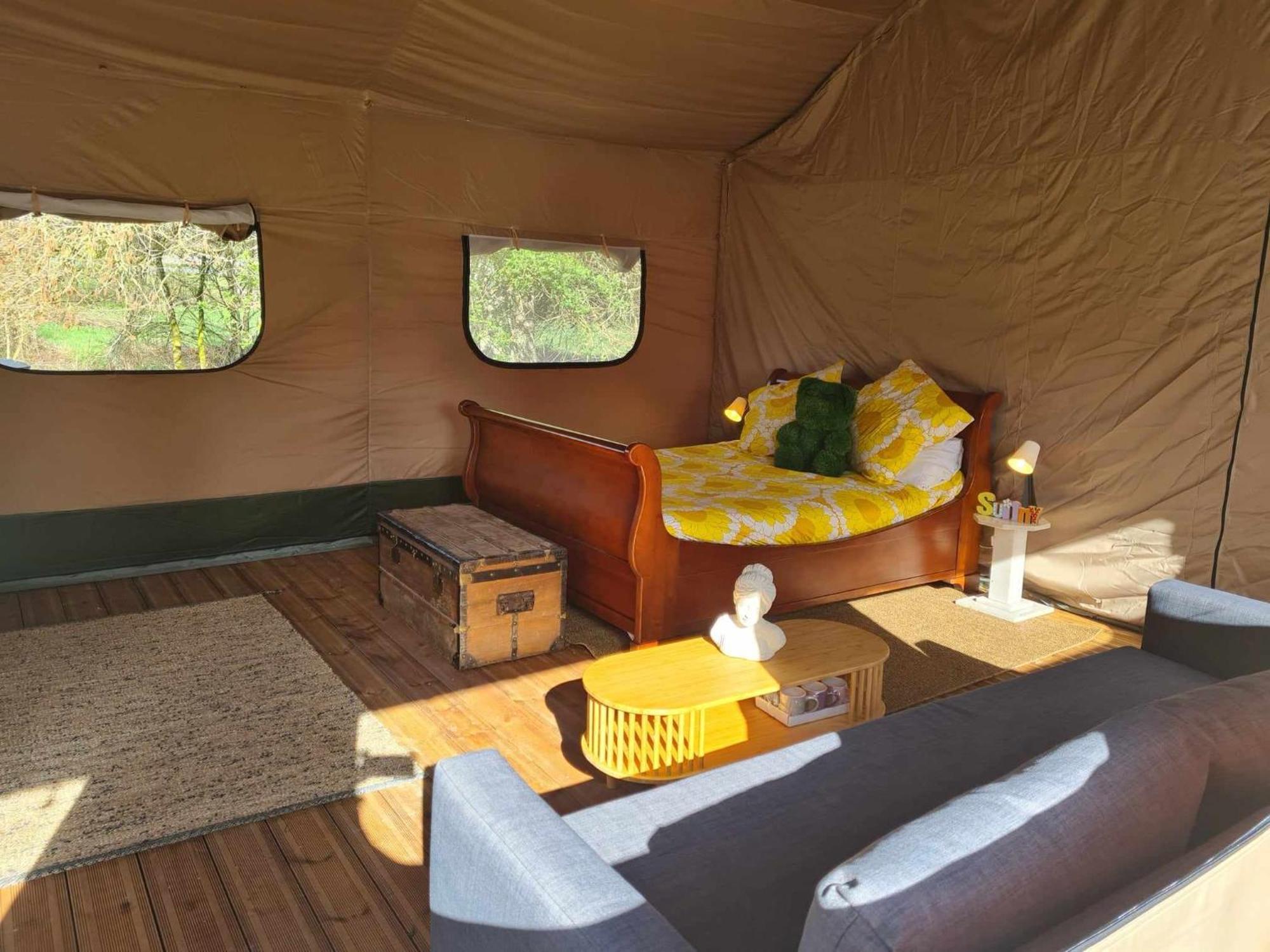 Camping De La Touche Ligueil Ngoại thất bức ảnh