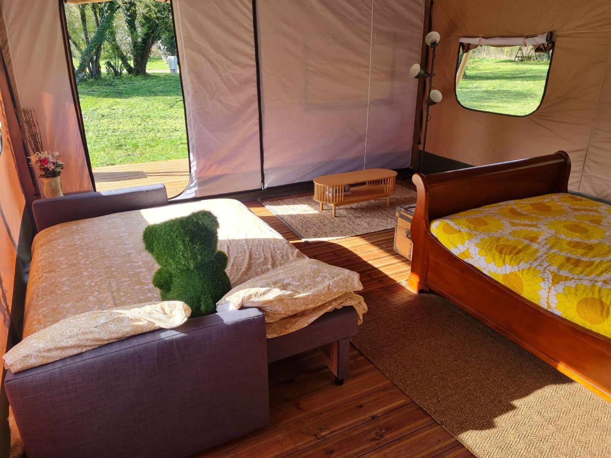 Camping De La Touche Ligueil Ngoại thất bức ảnh