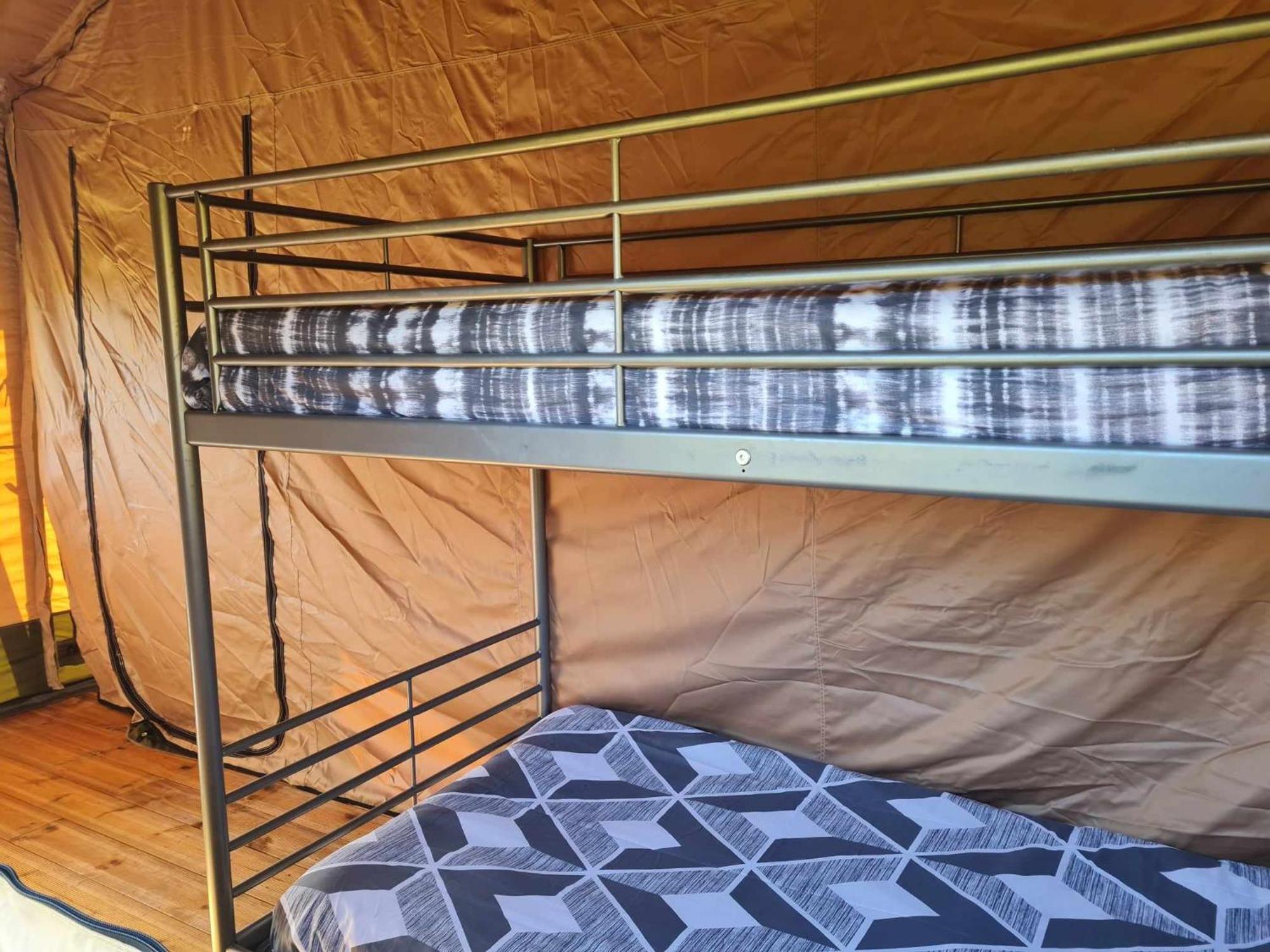 Camping De La Touche Ligueil Ngoại thất bức ảnh