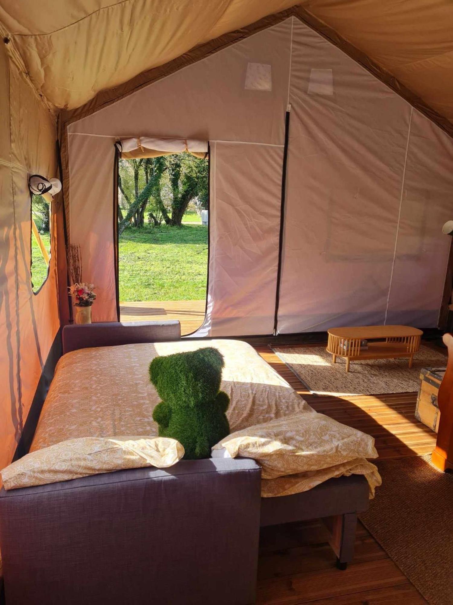 Camping De La Touche Ligueil Ngoại thất bức ảnh