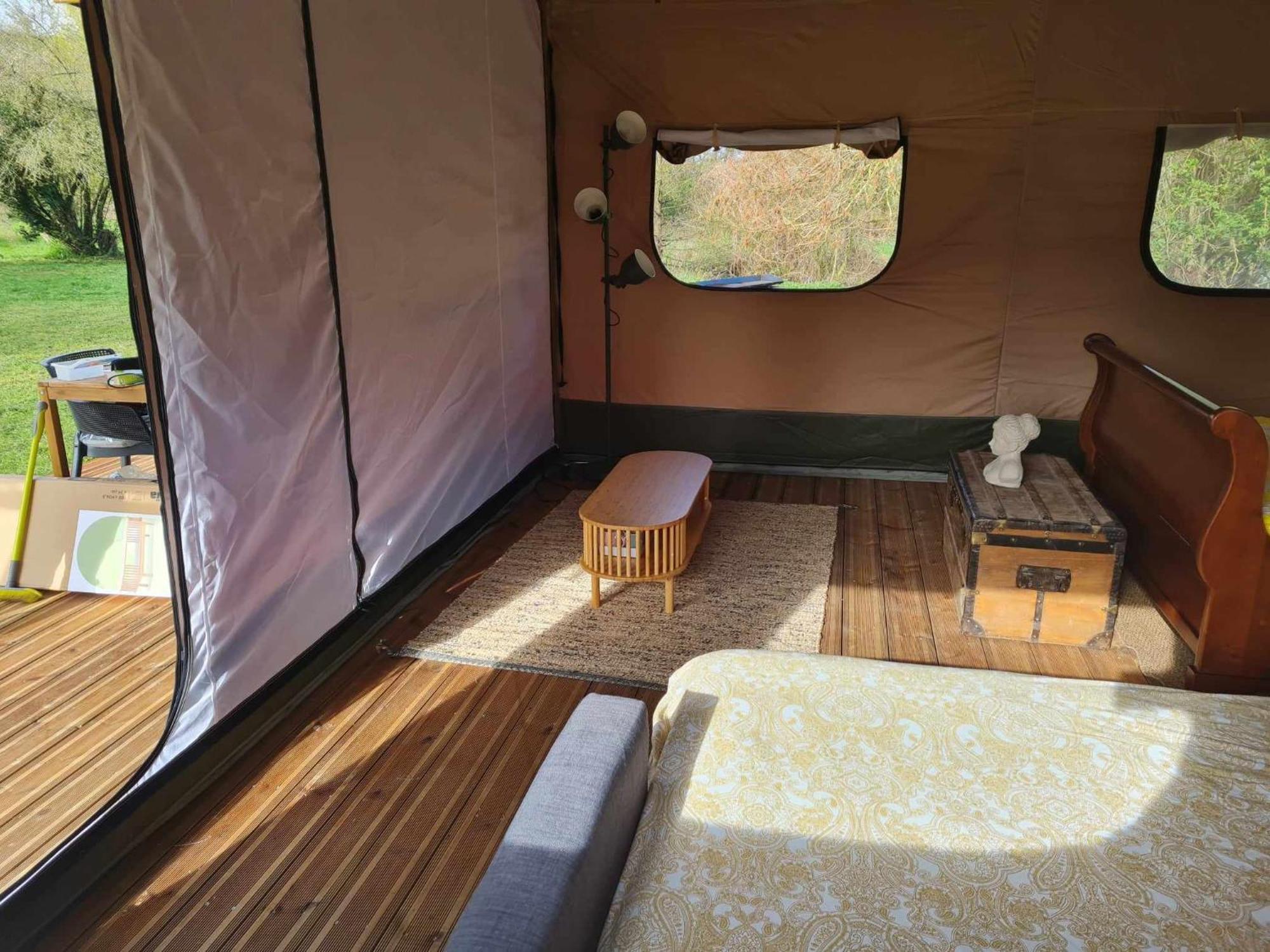 Camping De La Touche Ligueil Ngoại thất bức ảnh